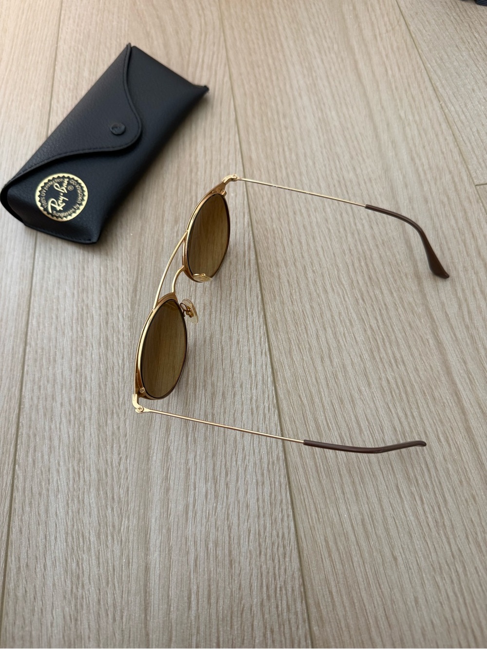 Ray-Ban Brown Gradient Lenses with Gold Frame Sunglasses - Picture 3 of 4